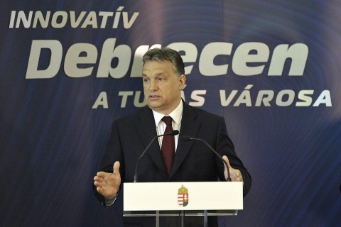 orban-debrecenben(210x140).jpg (Array)