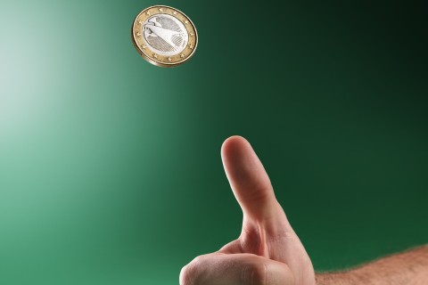 pénzfeldobás (Array)