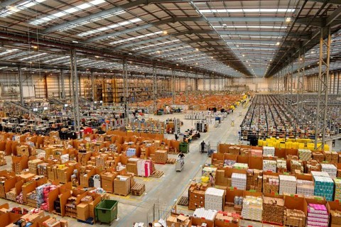 Amazon raktár (Array)