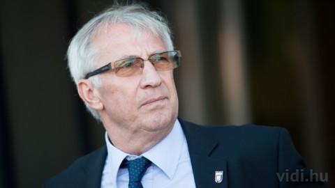 Burcsa Győző (Array)