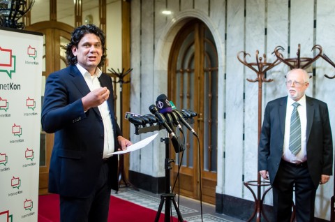 Deutsch Tamás (Array)