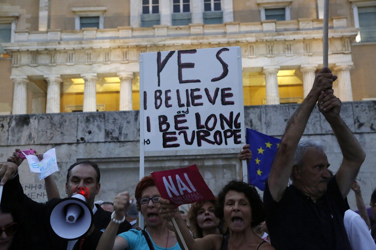 Görög tüntetés (Array)