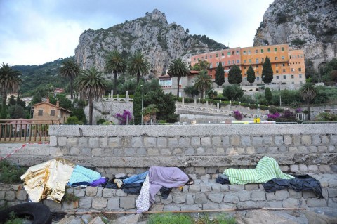 Illegális bevándorlók Olaszországban (Array)