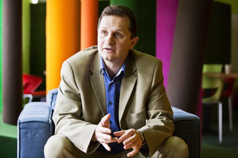 Paksi interjú  (Array)