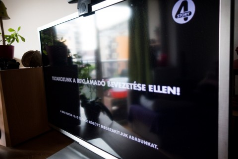 Reklamado(960x640).jpg (Array)