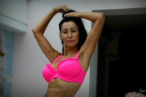 Stephanie Arnott  (Array)