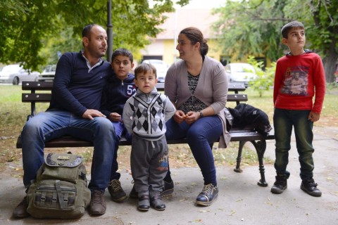 Szir-menekult-csalad(960x640).jpg (Array)