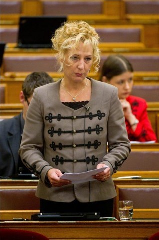 bertha-szilvia(210x140).jpg (Array)