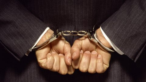 bilincs, öltöny, politikus (Array)