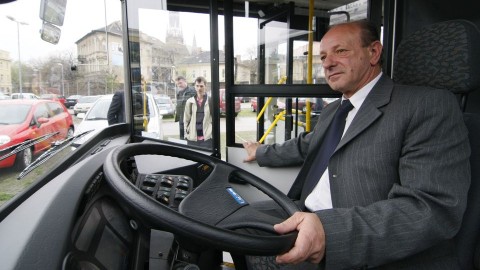 buszvezeto(960x640)(2).jpg (Array)