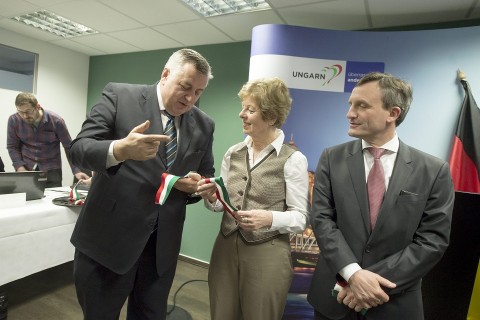 czukor józsef (Array)