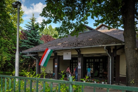 debreceni terápiás ház (Array)