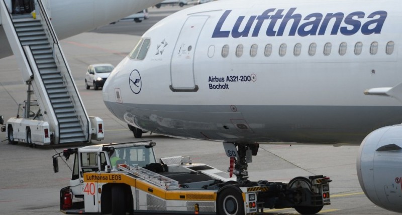 lufthansa a321 (Array)