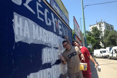 szegedi plakátrongálás (Array)