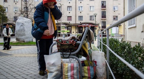 szegenyseg(1)(210x140).jpg (Array)