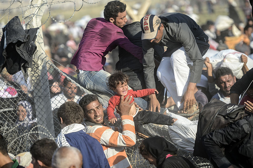 szíriai menekültek (Array)