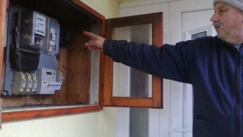 villanyóra Bodroghalomban (Array)