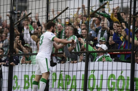 Böde Dániel (Array)