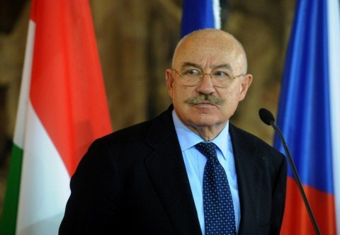 Martonyi-Janos-Pragaban(210x140).jpg (Array)