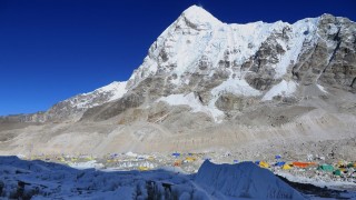 Mount-Everest(960x640).jpg (Array)