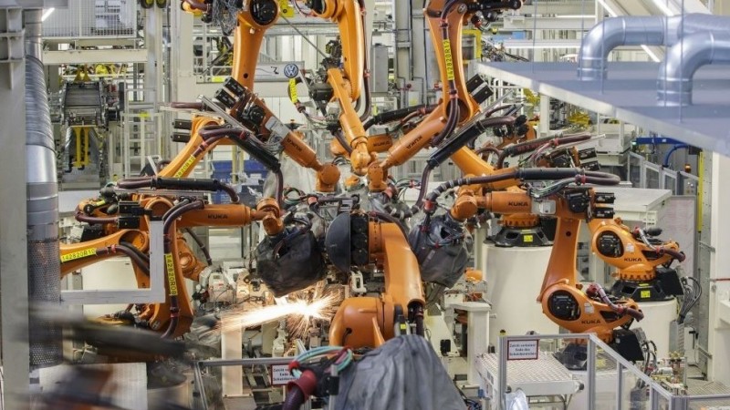 Robot a Volkswagen-gyárban (Array)