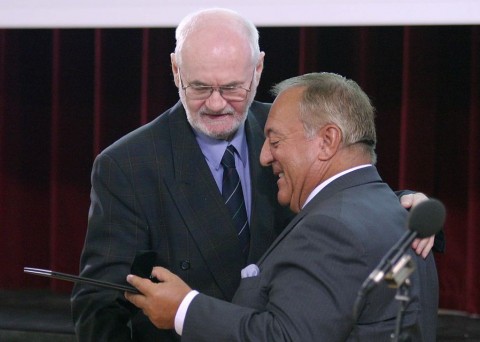 aján tamás (Array)