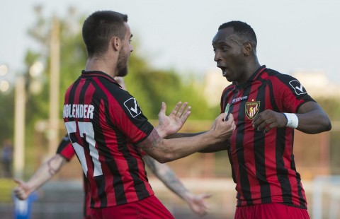 budapest honvéd (Array)