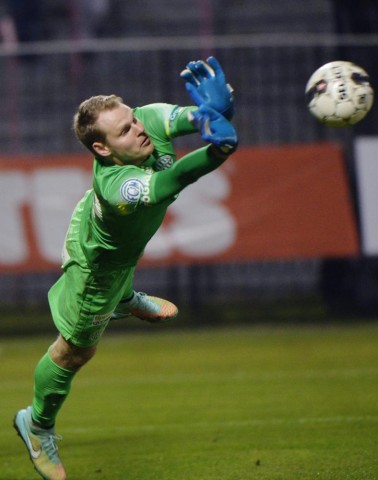 dibusz dénes (Array)