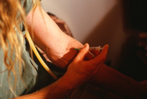 kábítószer (Array)