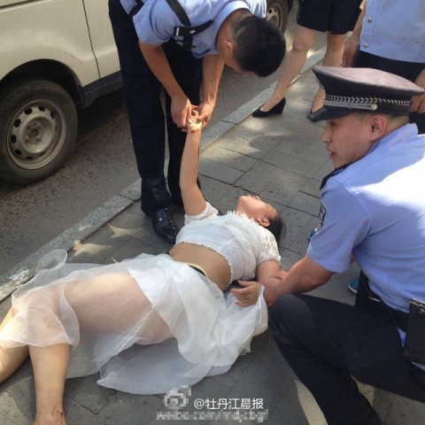 kínai rendőrök (Array)