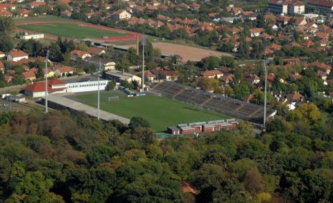 kórház utcai stadion (Array)