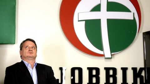 kovács béla (Array)