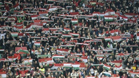 magyar szurkolók (Array)