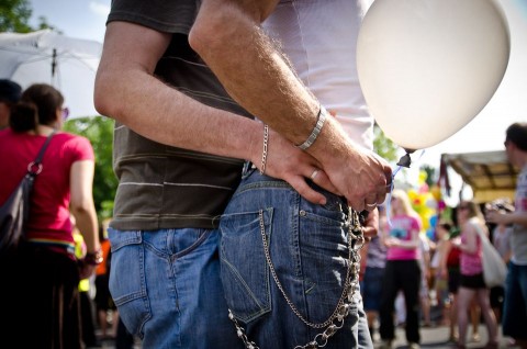 melegfelvonulás (Array)