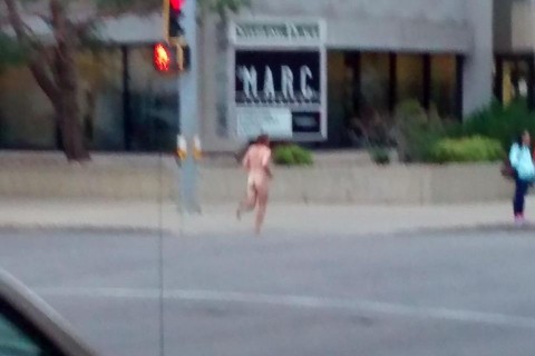 meztelen férfi kanadában (Array)