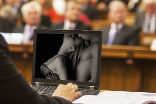 parlament pornó (Array)
