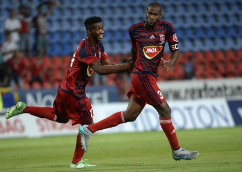 paulo vinicius (Array)