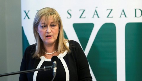 schmidt-maria(960x640).jpg (Array)