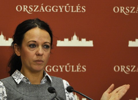 szabó tímea (Array)