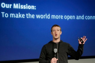 zuckerberg-facebook-szolasszabadsag (Array)