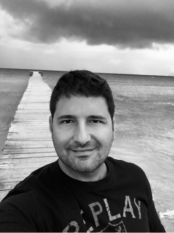 Hajdú Péter (Array)