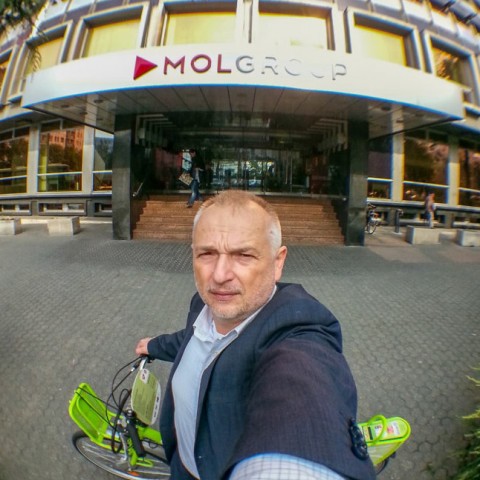 Hernadi-Zsolt-szelfije(210x140).jpg (Array)