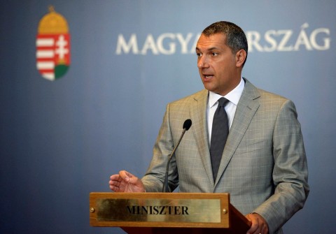 Lázár János sajtótájékoztatója (Array)