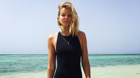 Mihalik Enikő (Array)