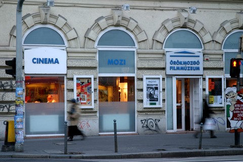 Örökmozgó (Array)