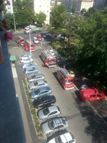 Pöttyös utca (Array)