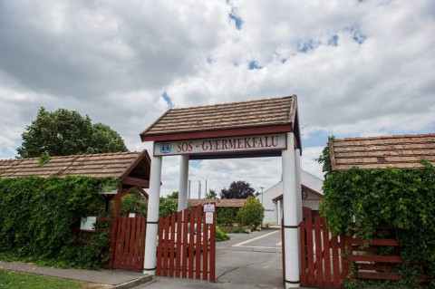 battonyai gyermekfalu (Array)