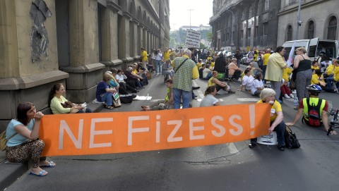 devizahiteles-tuntetes(960x640).jpg (Array)