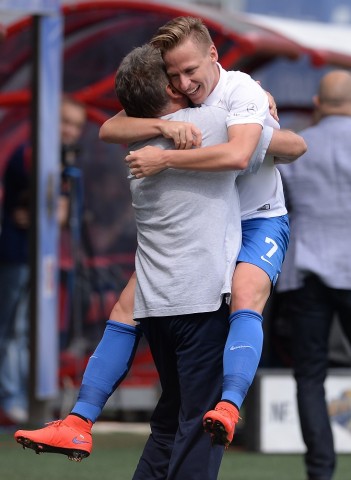 dzsudzsák balázs (Array)