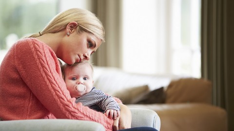 egyedülálló anya (Array)